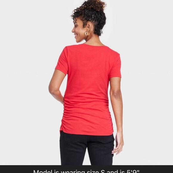 Short Sleeve V-Neck Maternity T-Shirt Isabel Maternity by Ingrid & Isabe|Red XS - Picture 3 of 16